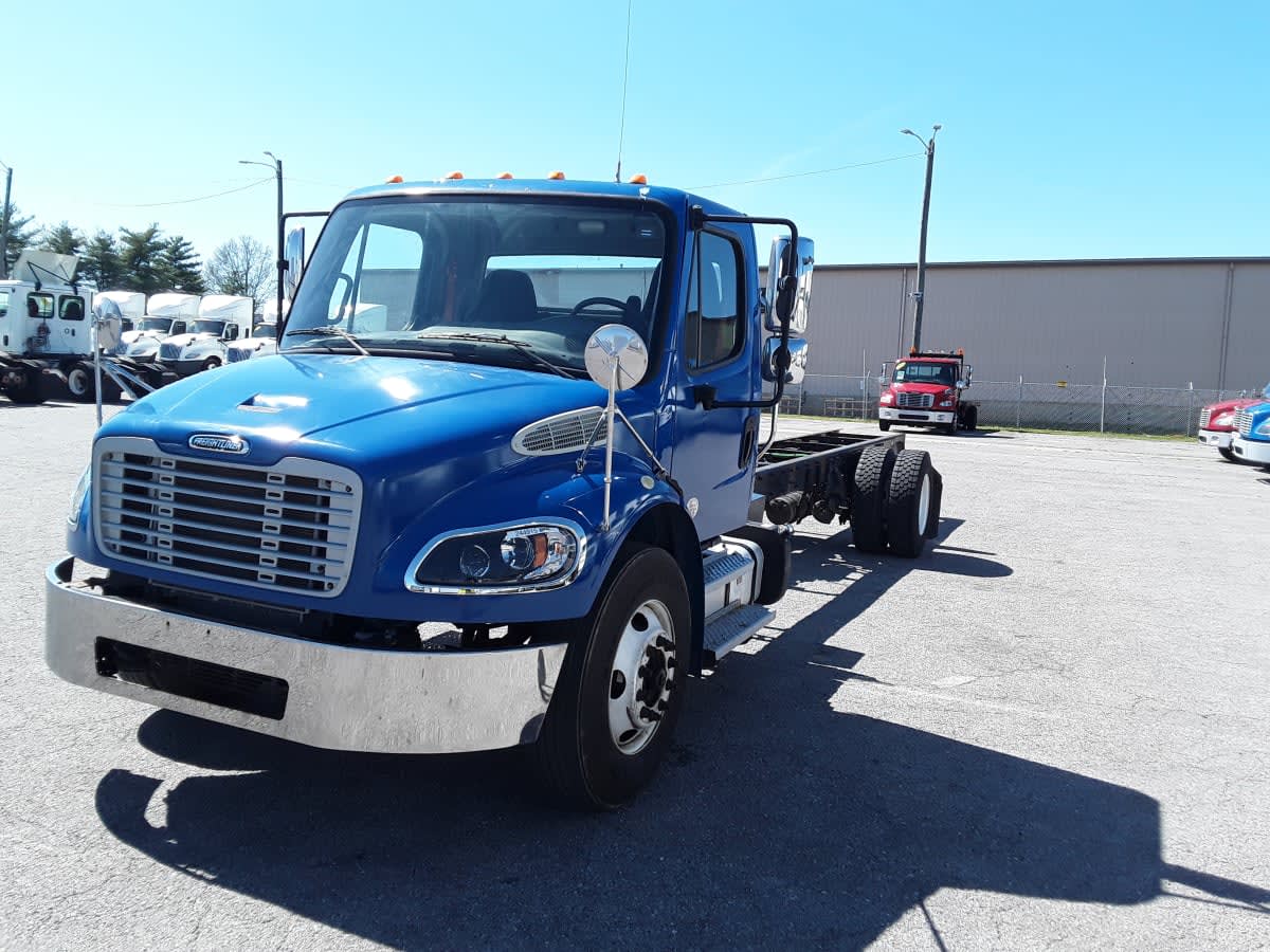 2020 FREIGHTLINER/MERCEDES M2 106 — Stock #244915 — foto principal