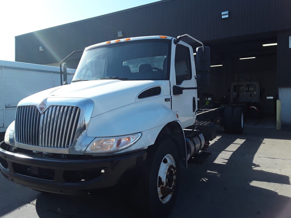 2020 NAVISTAR INTERNATIONAL MV607 (4X2) — Stock #246913 — foto principal