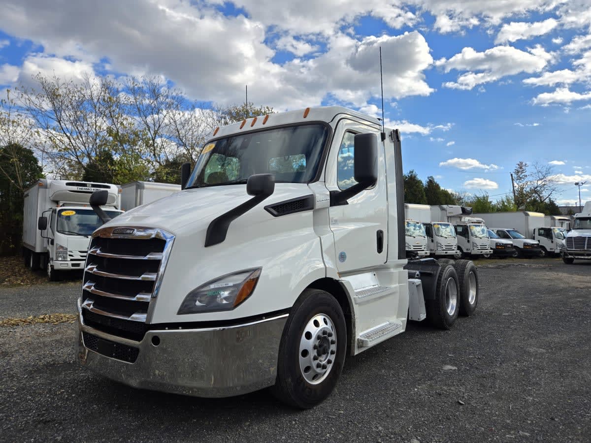 2020 FREIGHTLINER/MERCEDES NEW CASCADIA 116 — Stock #270293 — foto principal