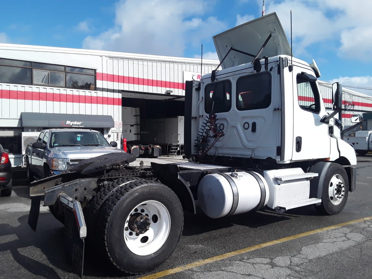 2020 FREIGHTLINER/MERCEDES NEW CASCADIA 116 — Stock #273872 — foto 4