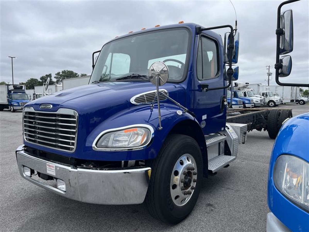 2020 FREIGHTLINER M2 106 — Stock #275194 — foto principal