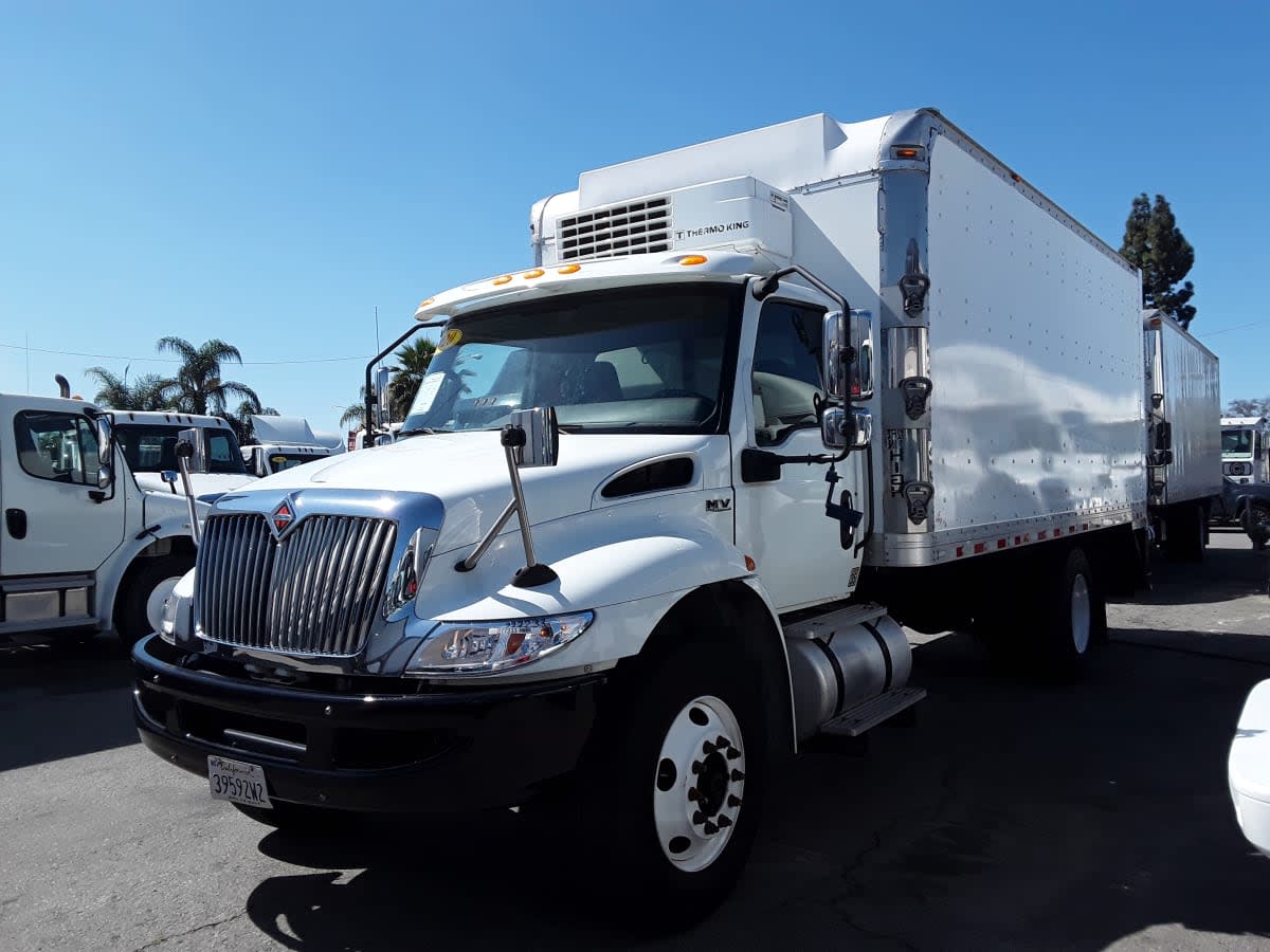 2020 NAVISTAR INTERNATIONAL MV607 (4X2) — Stock #277233 — foto principal