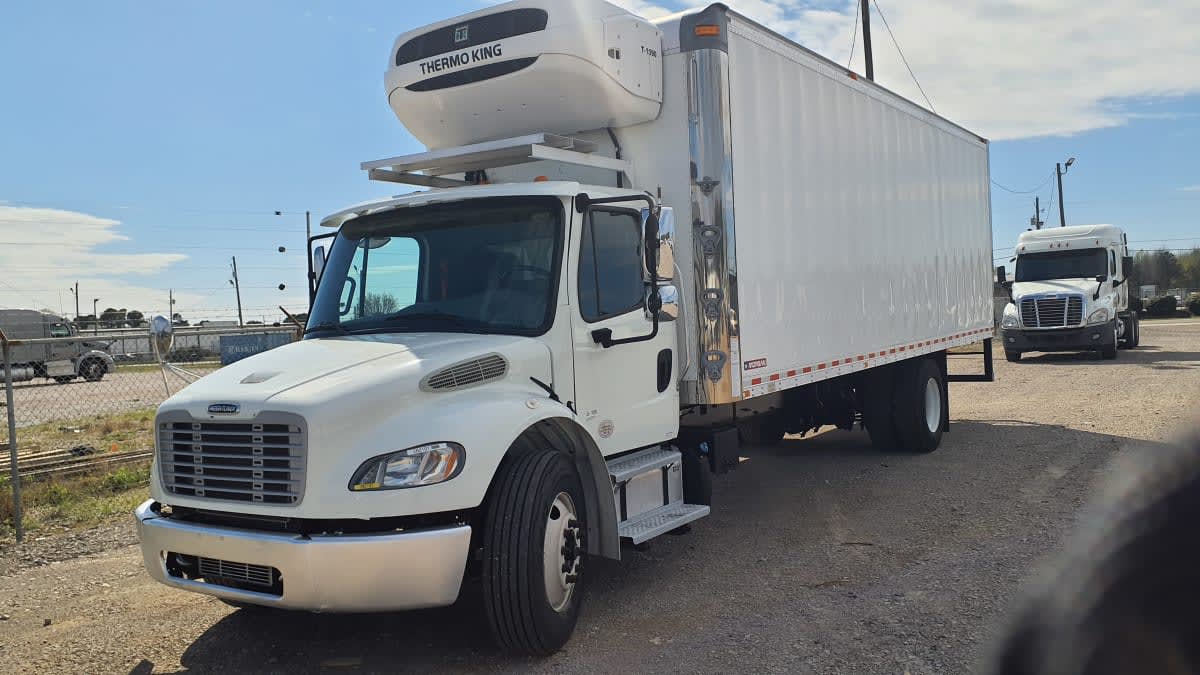 2020 FREIGHTLINER/MERCEDES M2 106 — Stock #282191 — foto principal