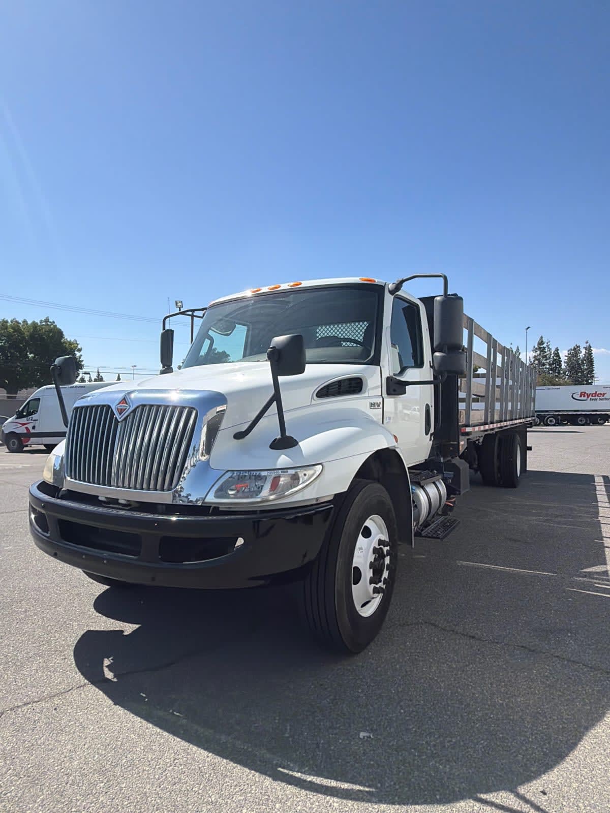 2021 NAVISTAR INTERNATIONAL MV607 (4X2) — Stock #295946 — foto principal