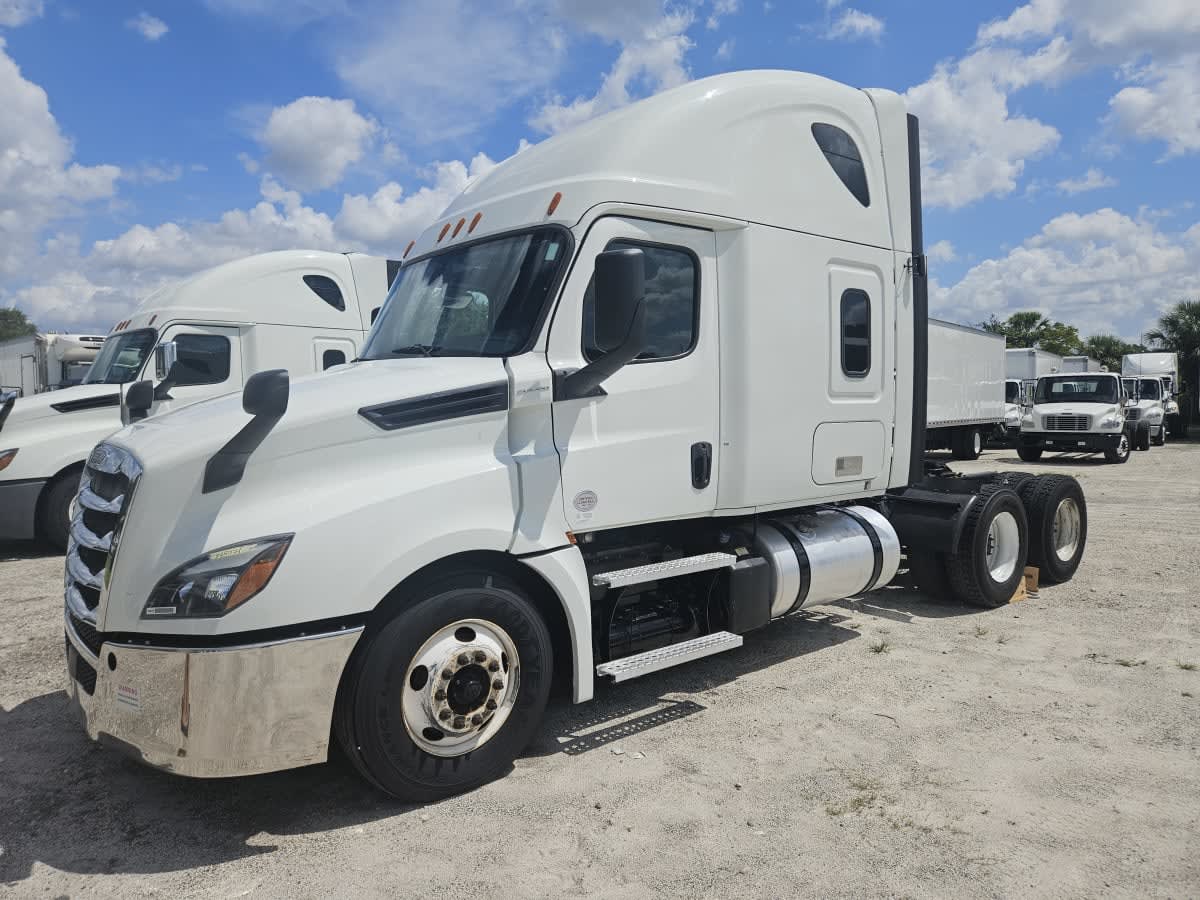 2020 FREIGHTLINER/MERCEDES NEW CASCADIA PX12664 — Stock #878771 — foto principal