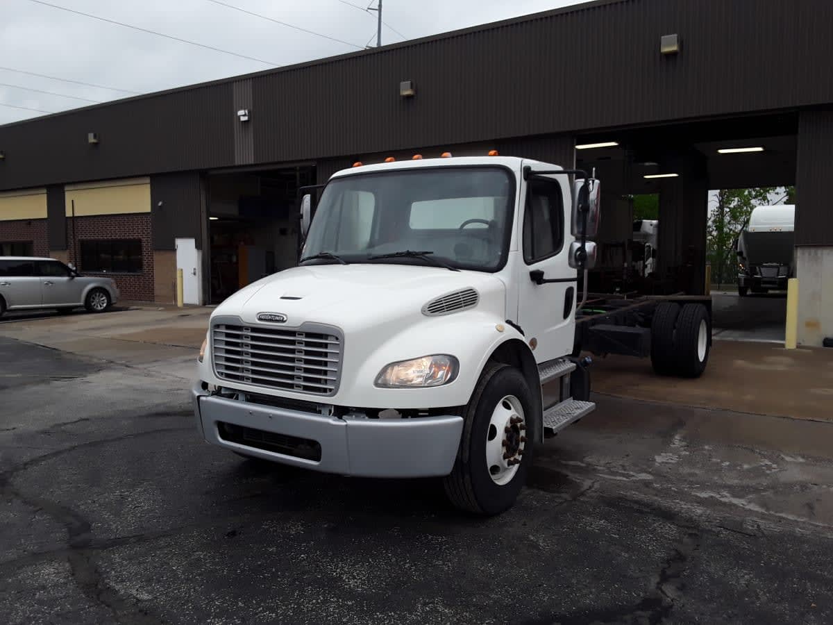 2020 FREIGHTLINER/MERCEDES M2 106 — Stock #879587 — foto principal
