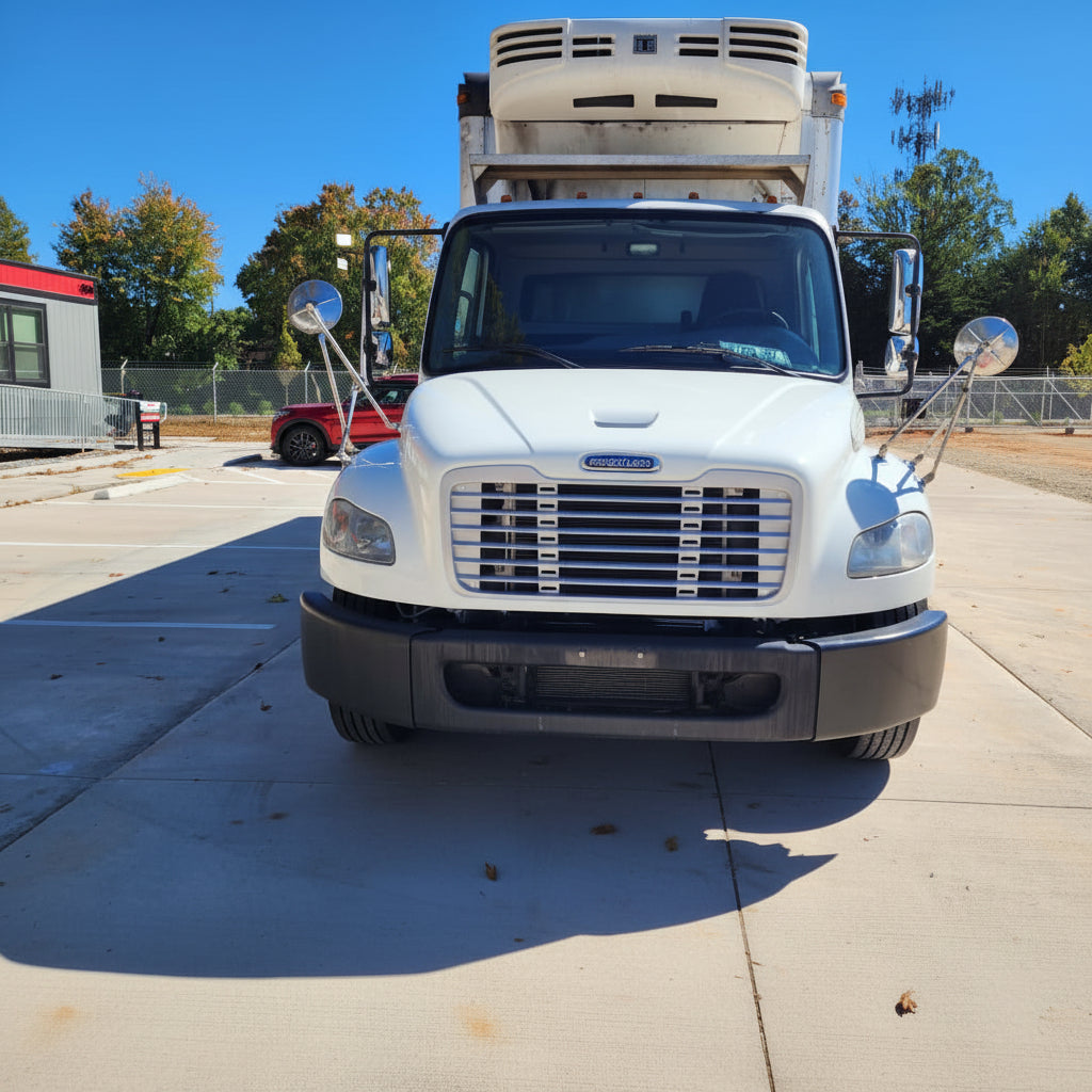 2020 FREIGHTLINER/MERCEDES M2 106 — Stock #884919 — foto 2