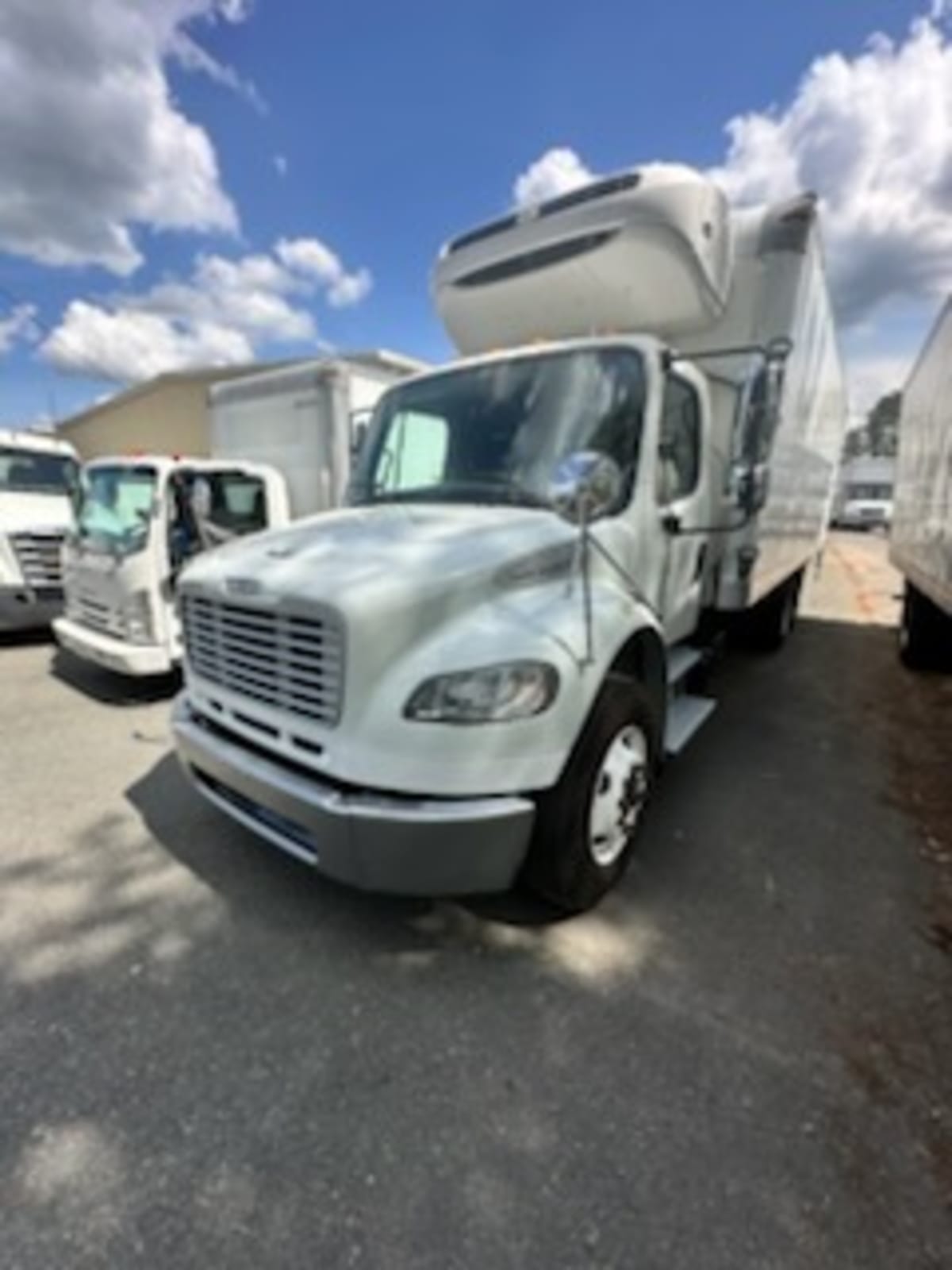 2020 FREIGHTLINER/MERCEDES M2 106 — Stock #897993 — foto principal