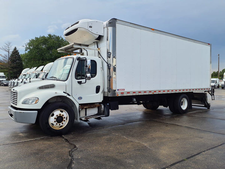 2020 FREIGHTLINER M2 106 — Stock #200057 — foto principal
