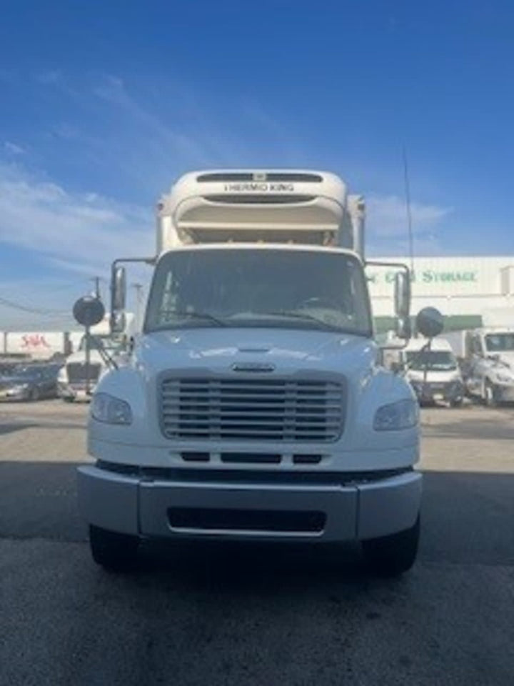 2020 FREIGHTLINER/MERCEDES M2 106 — Stock #200205 — foto 2