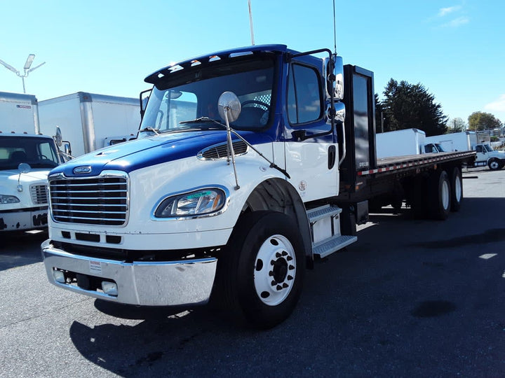 2020 FREIGHTLINER M2 106 — Stock #232079 — foto principal