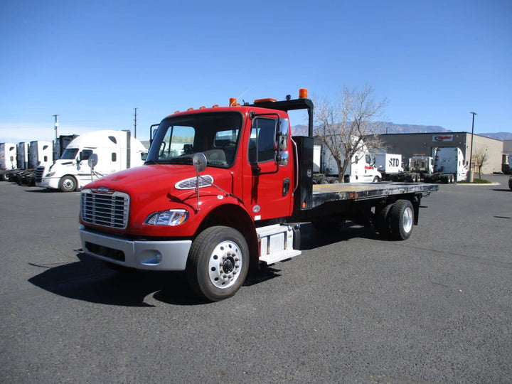 2020 FREIGHTLINER/MERCEDES M2 106 — Stock #233103 — foto principal