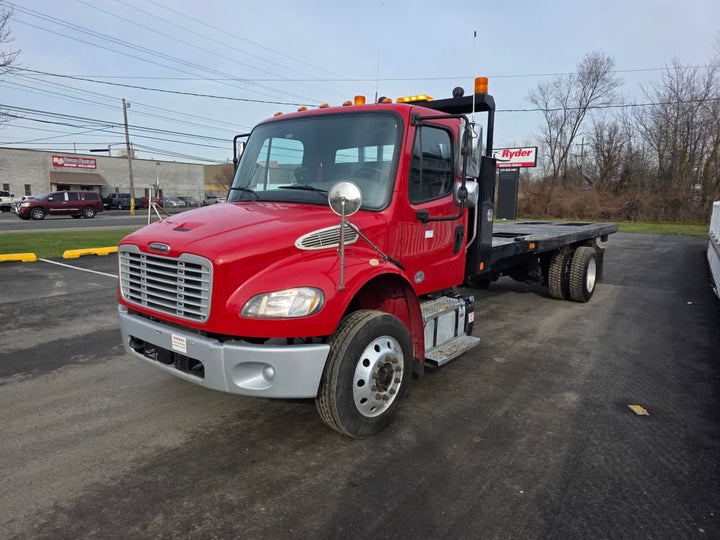 2020 FREIGHTLINER/MERCEDES M2 106 — Stock #240951 — foto principal