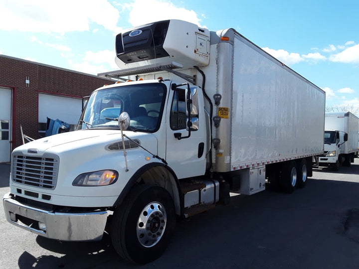 2020 FREIGHTLINER/MERCEDES M2 106 — Stock #240958 — foto principal