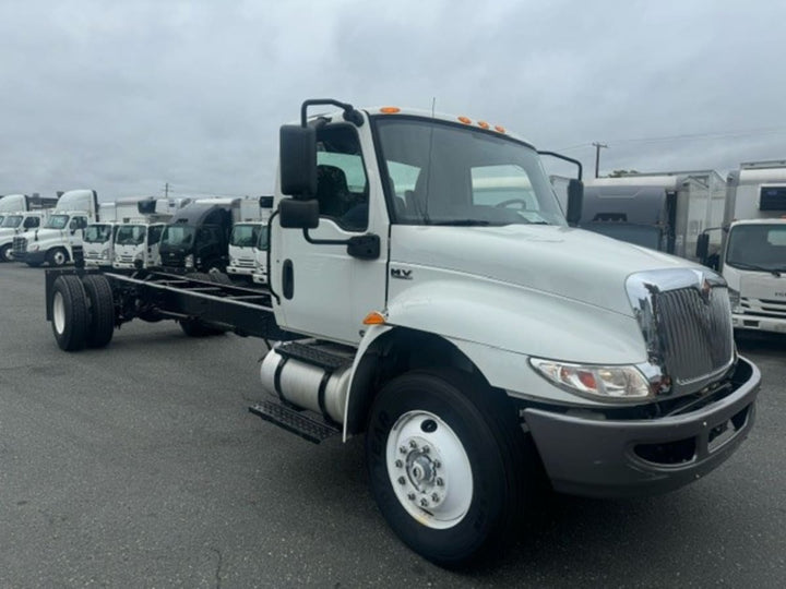2020 NAVISTAR INTERNATIONAL MV607 (4X2) — Stock #246793 — foto principal