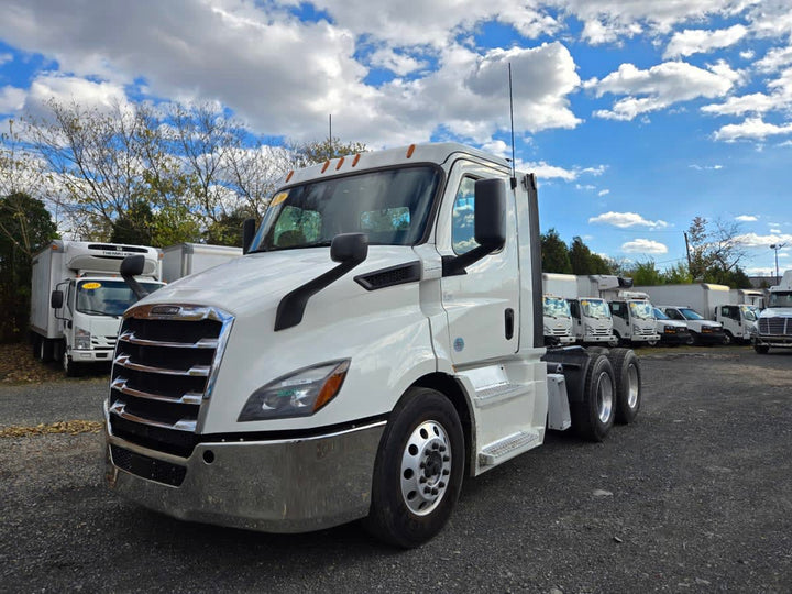 2020 FREIGHTLINER/MERCEDES NEW CASCADIA 116 — Stock #270293 — foto principal