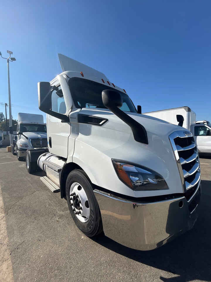 2020 FREIGHTLINER/MERCEDES NEW CASCADIA 116 — Stock #291013 — foto principal