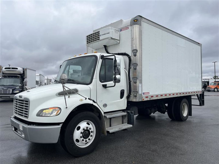 2020 FREIGHTLINER/MERCEDES M2 106 — Stock #884611 — foto principal