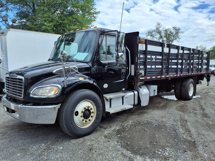 2020 FREIGHTLINER M2 106 — Stock #895966 — foto principal