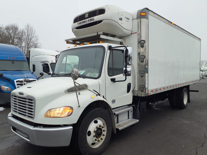 2020 FREIGHTLINER/MERCEDES M2 106 — Stock #896452 — foto principal