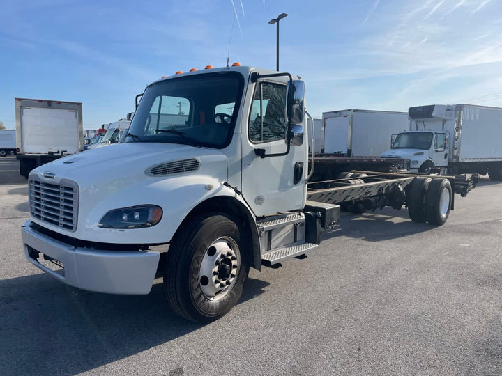 2020 FREIGHTLINER/MERCEDES M2 106 — Stock #897727 — foto principal