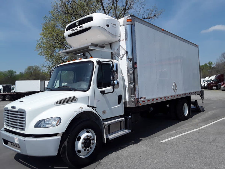 2020 FREIGHTLINER/MERCEDES M2 106 — Stock #898676 — foto principal